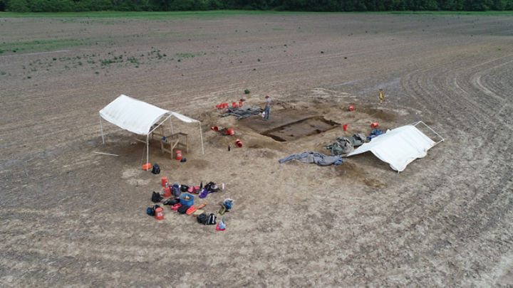 Photo: Drone photo, courtesy of John Lambert (ISAS), showing excavations of a house structure at Noble-Wieting in 2019.